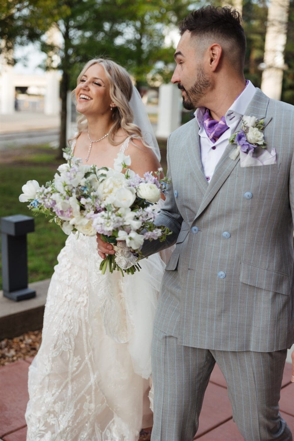 Downtown Nashville Bridge Building Wedding by Nicole Kiser