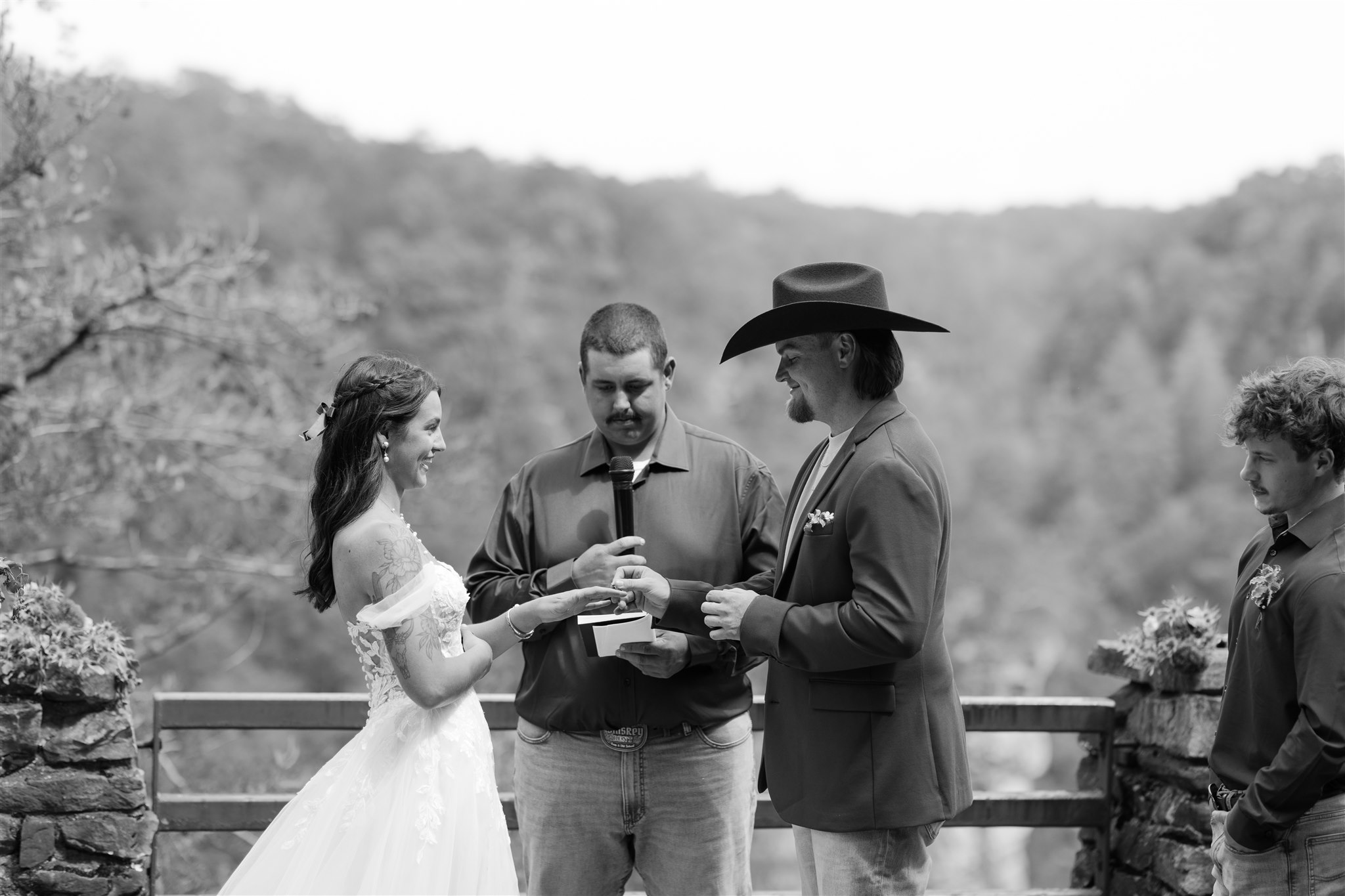 Fall Creek Falls Wedding by Nicole Kiser