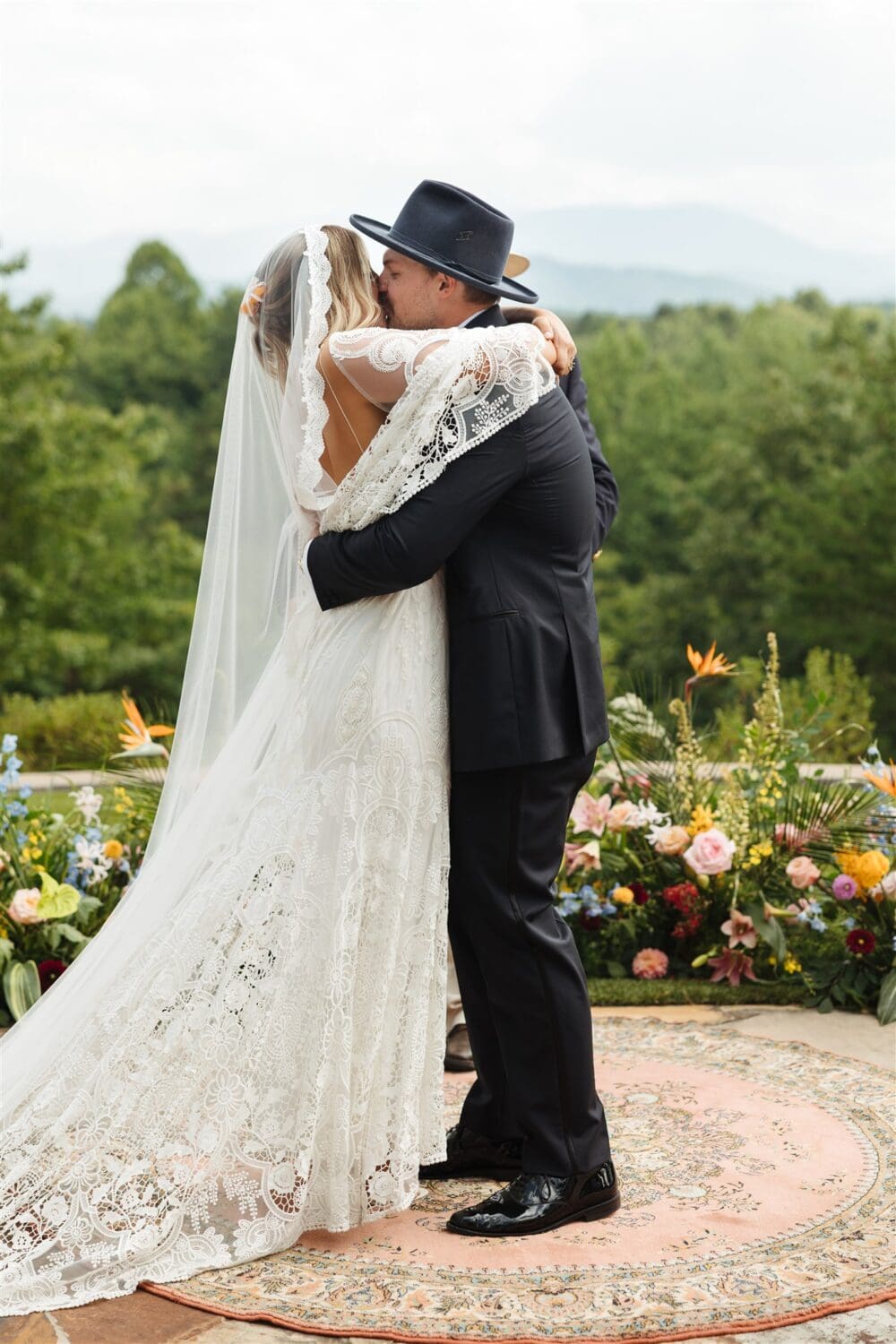 Nichols Heir Summer Wedding BY Nicole Kiser