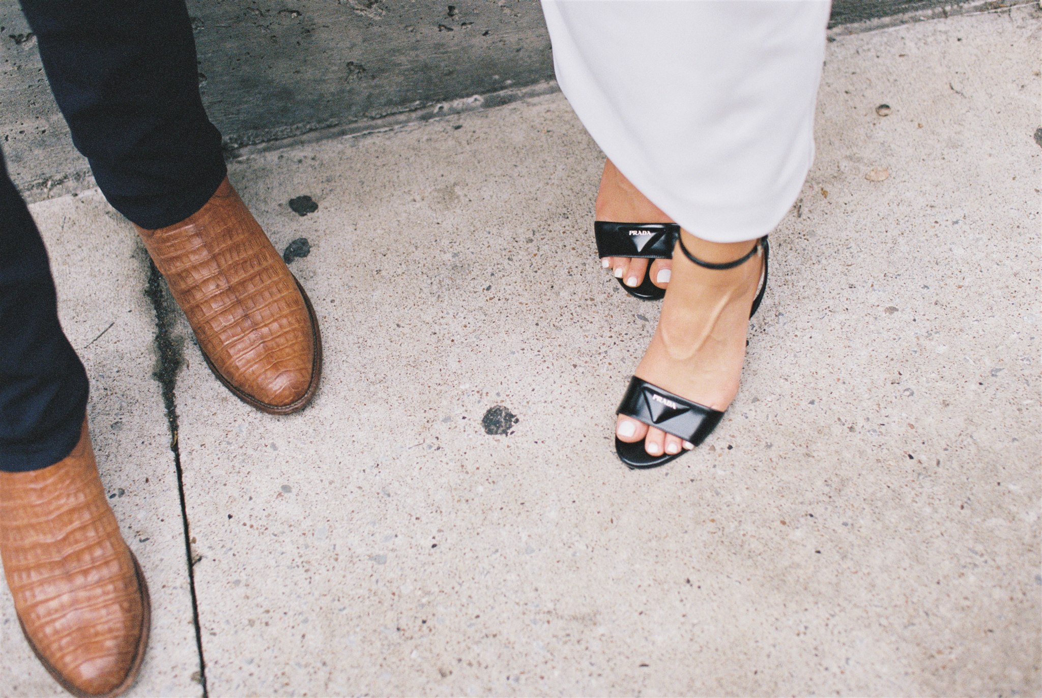 Downtown Nashville Bar Engagement Photos Nicole Kiser