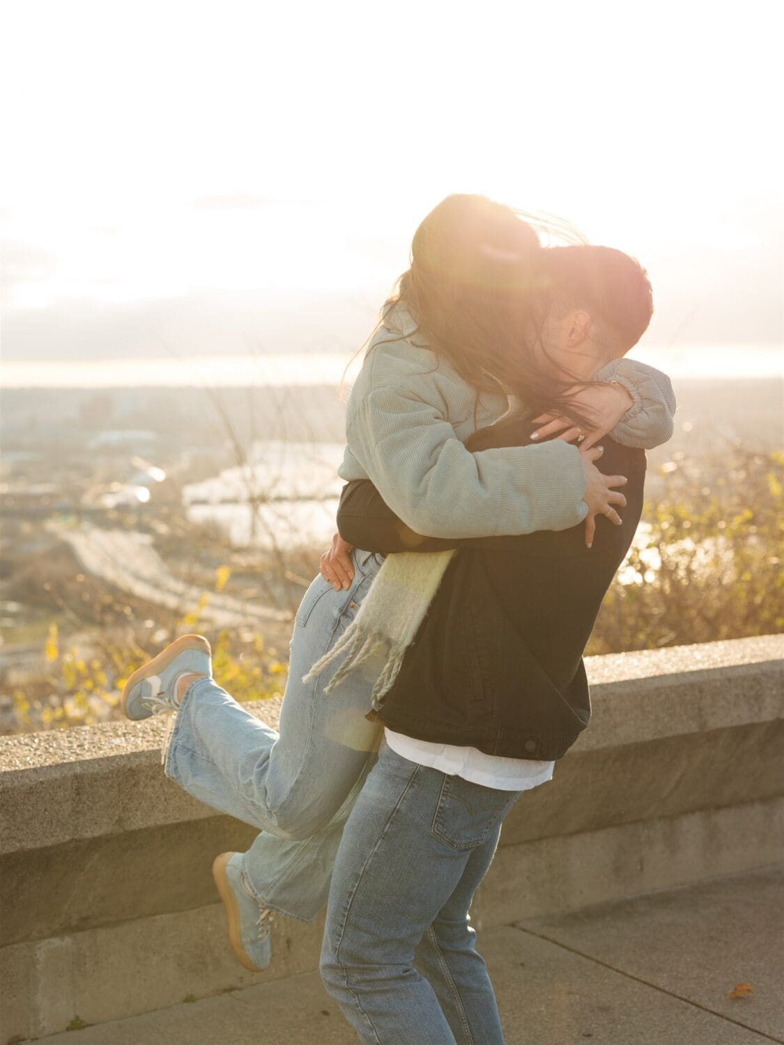 Downtown Cincinnati Skyline Engagement session