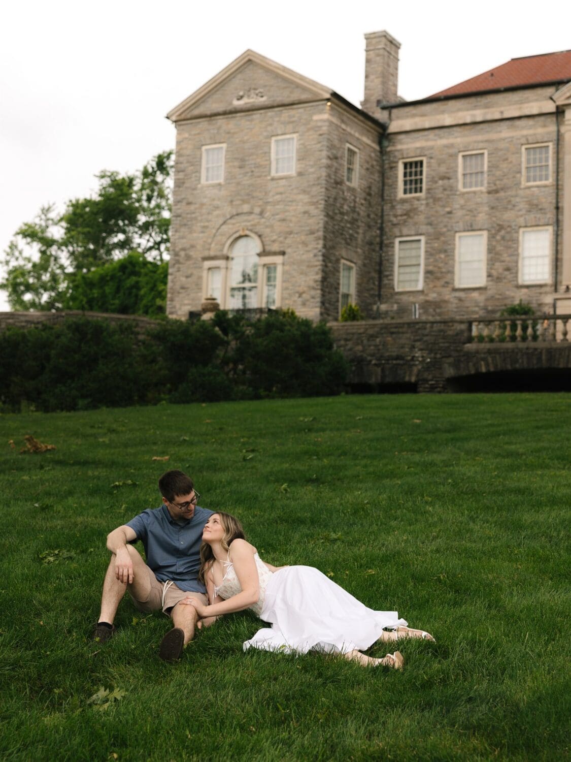 Romantic Cheekwood Gardens Engagement Photos
