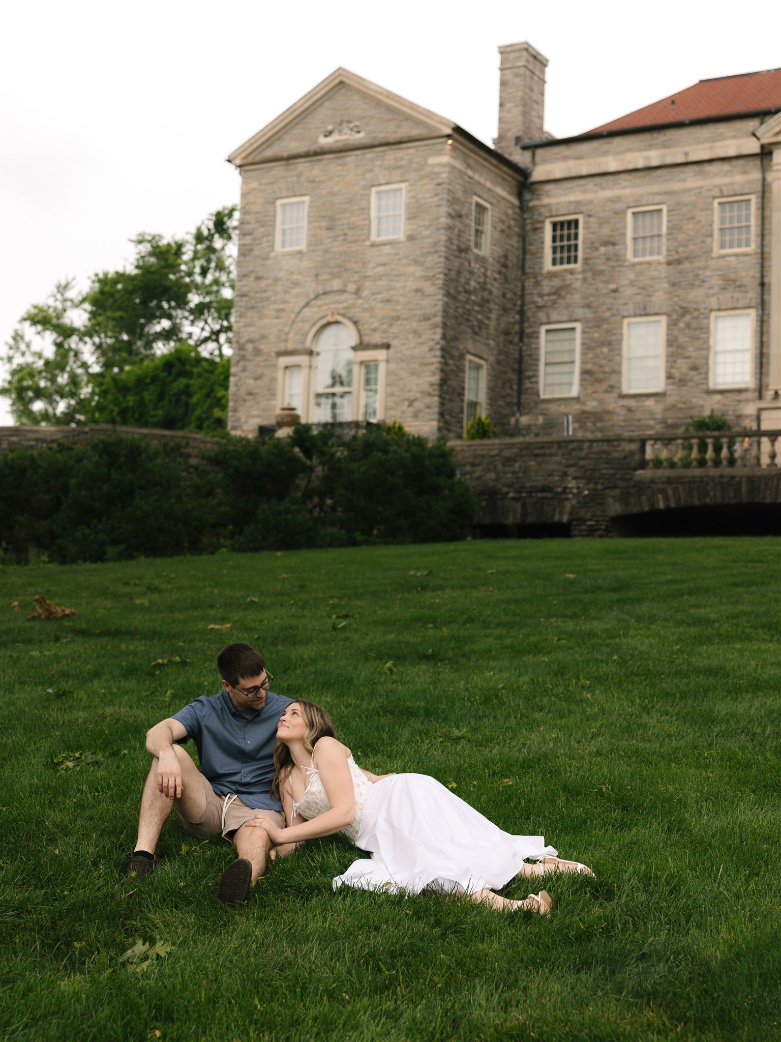Romantic Cheekwood Gardens Engagement Photos