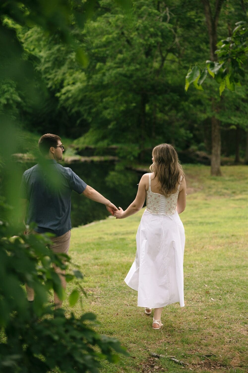 Romantic Cheekwood Gardens Engagement Photos